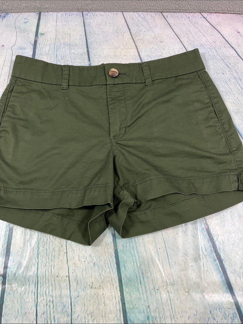 Old Navy Olive Green Cotton Blend Women Shorts Size 2
